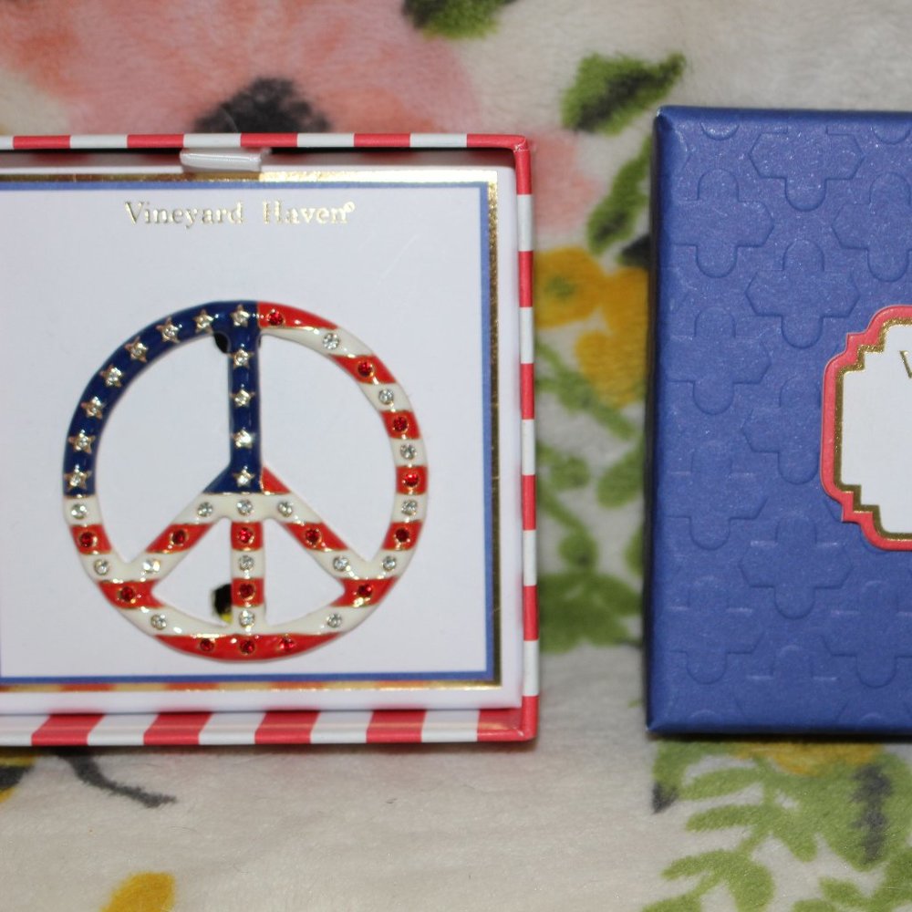 NWT Vineyard Haven Patriotic Brooch Red White & Blue Peace Sign 4th of July